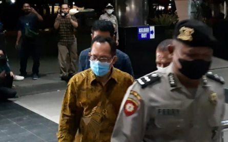KPK Arrests Surabaya Judge Itong Isnaeni - JPNN.com English
