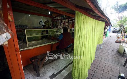 3 Ribu Warteg di Depok Hapus Sejumlah Menu Andalan - JPNN.com Jabar