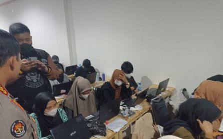 Para Pelaku Pasrah dan Tertunduk saat Ditangkap, Kasusnya Bikin Kaget, Oalah - JPNN.com Jakarta