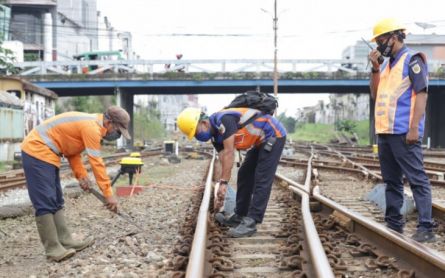 PT KAI Bikin Teknologi Kecerdasan Buatan untuk Perawatan Kereta - JPNN.com Jatim