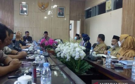 BRI Jember Mangkir dari Panggilan, Hafidi: Mereka Tak Menghargai DPRD - JPNN.com Jatim