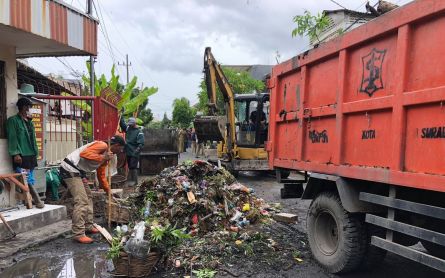 Sektor Rumah Tangga Jadi Penyumbang Terbanyak Sampah di Surabaya, Ternyata Berasal dari Sini - JPNN.com Jatim