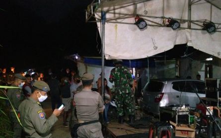 Warga Depok Gelar Dangdutan, Satpol PP Bubarkan dan Beri Peringatan - JPNN.com Jabar