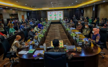 Bahas Isu Strategis, 18 Kepala Daerah Berkumpul di Jawa Timur - JPNN.com Jabar