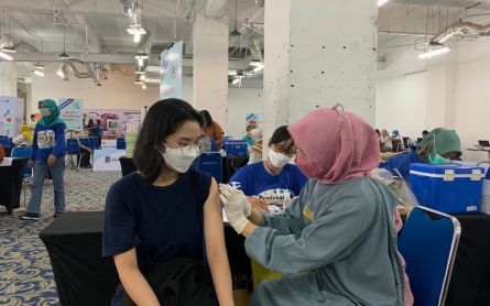 Jadwal dan Lokasi Vaksin Covid-19 Surabaya Hari Ini 4 Oktober 2023 - JPNN.com Jatim