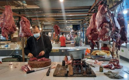 Pedagang Daging di Depok Batal Mogok, Begini Alasannya - JPNN.com Jabar