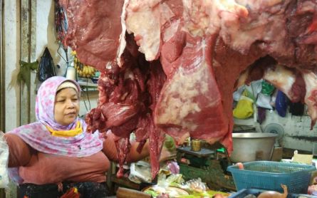 Jelang Ramadan, Pedagang Daging Sapi di Semarang Khawatirkan Kenaikan Harga - JPNN.com Jateng