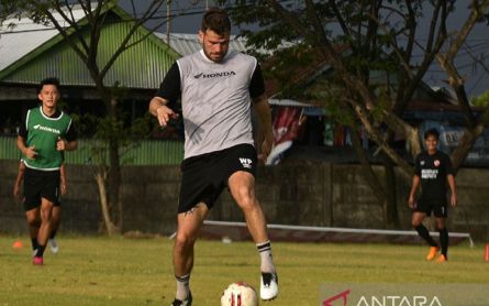 Coach Bernardo Pimpin Latihan Lusa, PSM Makassar Berburu Pemain Timnas - JPNN.com Bali