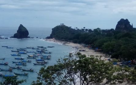 Asyik! Pantai Watu Ulo dan Papuma Bakal Digratiskan Saat Libur Lebaran - JPNN.com Jatim