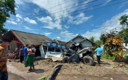 Truk Muatan Pasir Hantam 9 Rumah di Pasuruan, Setelah Olah TKP Ternyata - JPNN.com Jatim