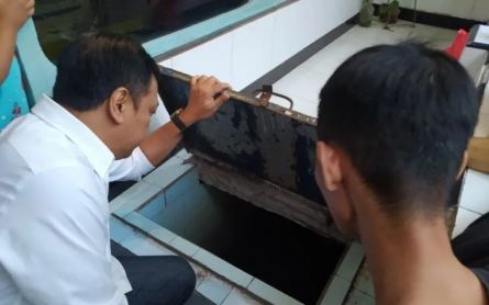 2 Kampung di Pusat Kota Surabaya Tak Teraliri Air PDAM 10 Tahun, Parah - JPNN.com Jatim