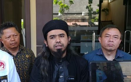 Jawaban Gus Samsudin Atas Penutupan Padepokan Nur Dzat Sejati, Ternyata - JPNN.com Jatim