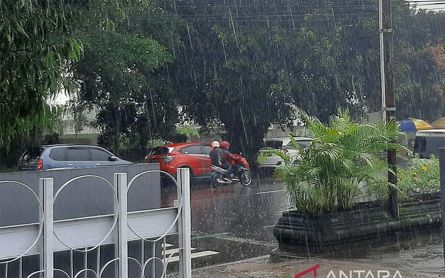 Prakiraan Cuaca Jawa Tengah: 4 Daerah Ini Patut Waspada - JPNN.com Jateng