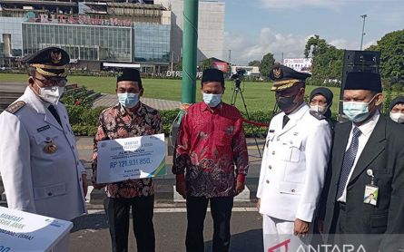 Pekerjaan Beresiko, Penderes di Banyumas Diharapkan Terlindungi Jamsostek - JPNN.com Jateng