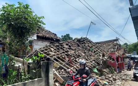 Datang ke Cianjur, Menkes Budi Pastikan Penanganan Korban Gempa - JPNN.com Jabar
