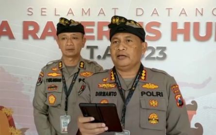 Polda Jatim Beri Bantuan Psikologis Siswi SD Buta Dicolok Tusuk Bakso - JPNN.com Jatim