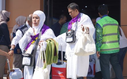 Embarkasi Surabaya Berangkatkan Dua Kloter Tambahan - JPNN.com Jatim