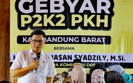 Angka Stunting di Bandung Barat 20 Persen, Ace Hasan Minta Penerima Pakai PKH dengan Bijak - JPNN.com Jabar