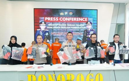 Polres Ponorogo Ringkus Komplotan Pencuri dari Berbagai Daerah di Jatim - JPNN.com Jatim