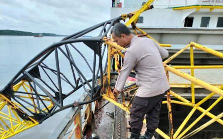 1 Warga Kobar Tewas Tertimpa Crane di KM Bintang Sejahtera - JPNN.com Kalsel