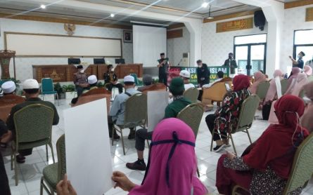AML Desak Menag Yaqut Cholil Qoumas Mundur dan Minta Maaf   - JPNN.com Lampung