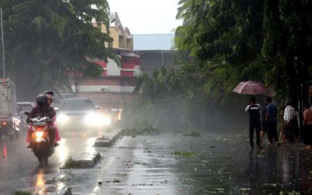 Prakiraan Cuaca di Lampung, Beberapa Wilayah Mengalami Cuaca Ekstrem  - JPNN.com Lampung