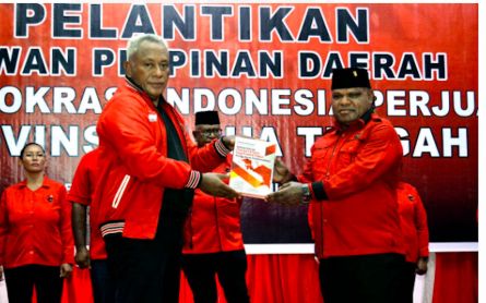 Bung Komar PDIP: Berjiwa Militan Jadi Resep Memenangi Pemilu 2024 - JPNN.com Papua