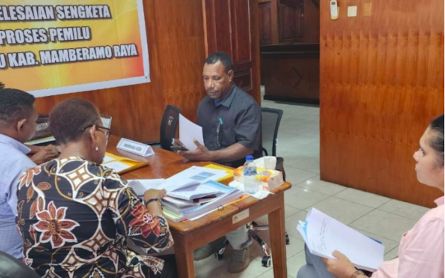 Bawaslu Merespons Sengketa DCS dari PKS, PBB dan Garuda di Mamberamo Raya - JPNN.com Papua