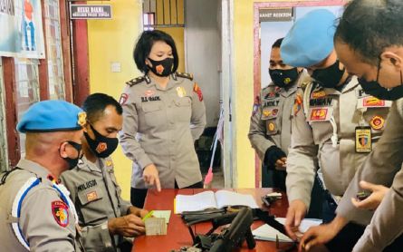 5 Polsek Diperiksa Bagian SDM Polres Pesisir Selatan - JPNN.com Sumbar