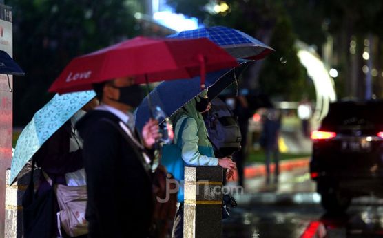 Cuaca Solo Raya, Hujan Ringan Berpotensi Turun pada Siang-Awal Malam - JPNN.com Jateng