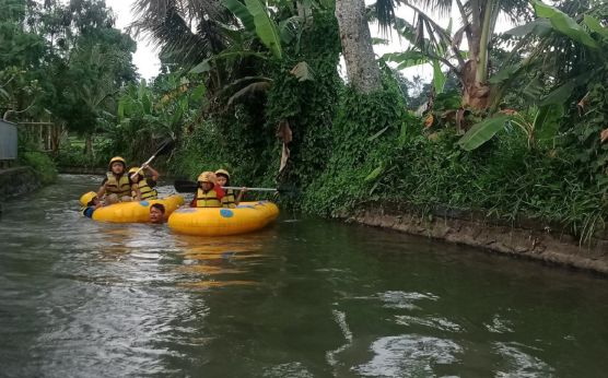Destinasi Lazy River: Susuri Sungai dengan Perahu Karet, Paling Pas Bareng Keluarga - JPNN.com Bali