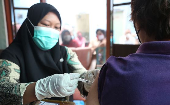 Jadwal dan Lokasi Vaksin Covid-19 Surabaya Hari Ini 27 Mei 2022 - JPNN.com Jatim