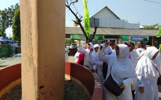 Tahun Depan, Calon Jemaah Haji Umur 65 Tahun Lebih Bisa Berangkat ke Tanah Suci - JPNN.com Jatim