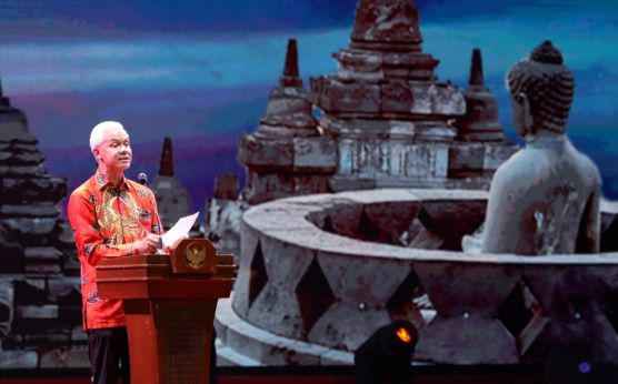 Pidato Ganjar Menakjubkan, Secercah Harapan untuk Umat Buddha Datang - JPNN.com Jateng