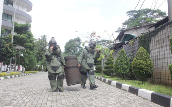 Ada Teror Bom di Gedung DPRD Kota Bogor, Puluhan Tim Jihandak Langsung Bergerak - JPNN.com Jabar