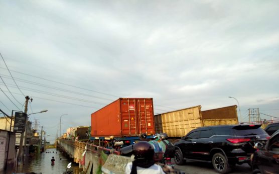Dishub Khawatirkan Kondisi Jembatan Layang, Dampak Banjir Rob Semarang - JPNN.com Jateng