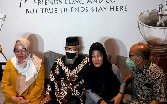 Medina Zein Dirawat di Rumah Sakit Jiwa, Kakek Ungkap Penyebabnya - JPNN.com Jatim