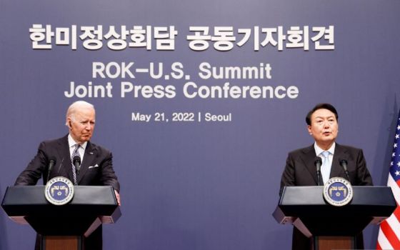 Biden Kirim Kode ke Kim Jong Un, Tak Khawatir Uji Nuklir Korea Utara - JPNN.com Jatim