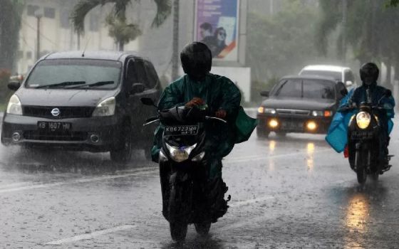 Cuaca Semarang Raya: Demak Berpotensi Hujan Sedang, 5 Daerah Lain Hati-hati - JPNN.com Jatim