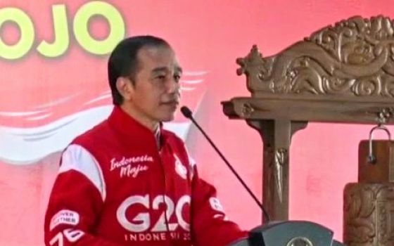 Presiden Jokowi Bicara Soal Capres di Hadapan Ribuan Kader Projo: Ojo Kesusu! - JPNN.com Jatim