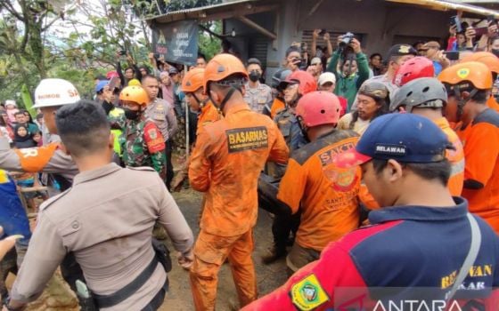 Hamdalah, Semua Korban Longsor di Cijeruk Bogor Berhasil Ditemukan - JPNN.com Jatim