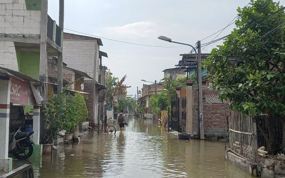 Update Banjir Rob Semarang, Ketinggian Air di Tambaklorok Hanya Turun 5 Cm - JPNN.com Jatim