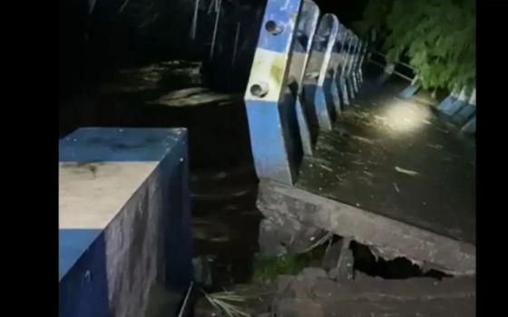 Sejumlah Jembatan di Lumajang Putus Akibat Banjir Lahar Dingin Semeru - JPNN.com Jatim