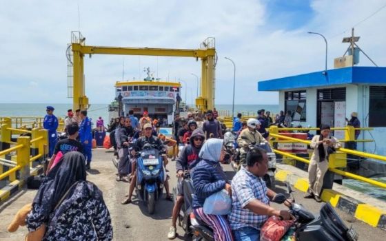 Percaloan Tiket Diduga Libatkan Pengelola Pelabuhan Jangkar, Siap-Siap Saja - JPNN.com Jatim