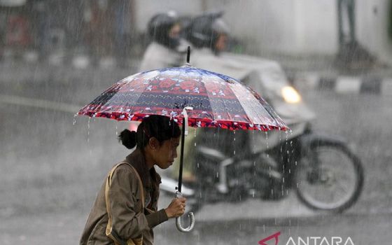 Cuaca Hari Ini: Hujan Ringan di Mataram, Tetap Waspada - JPNN.com Jatim