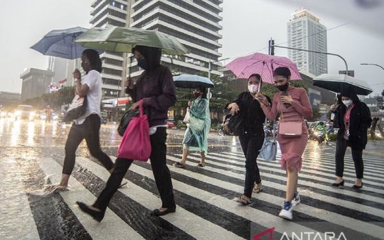 Cuaca Mataram Hanya Berawan Hari Ini, Tak Ada Hujan - JPNN.com Jatim
