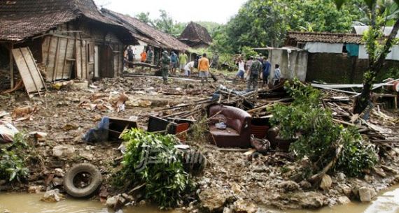 Banjir Bandang Terjang Desa Wonosobo, Undaan Kudus - JPNN.com