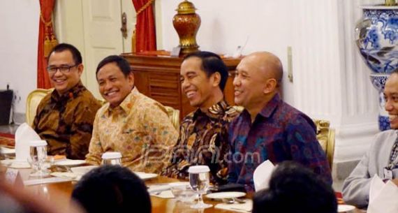 Indro Warkop Singgung Kekosongan Kursi Ketua, Jokowi Terbahak-bahak - JPNN.com