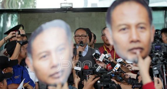 Ratusan Pegiat Antikorupsi Lepas Kepergian Bambang Widjojanto - JPNN.com
