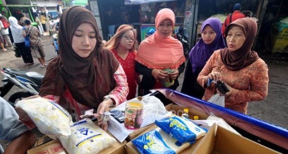 Antisipasi Lonjakan Harga, Bulog kota Malang Gelar Operasi Pasar - JPNN.com